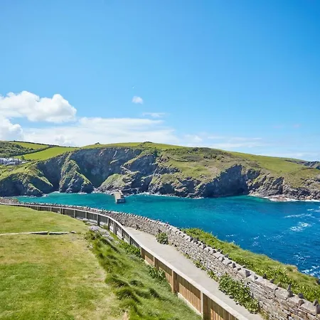 3 Overcliff Holiday home